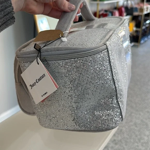 Juicy couture cosmetic bag - Picture 3 of 5